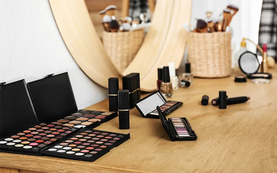 ایده عکاسی از محصولات ارایشی با گوشی